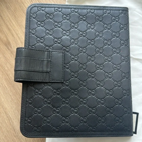 Gucci iPad Case - Picture 3 of 10